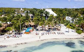 Nomads Hotel & Beachclub
